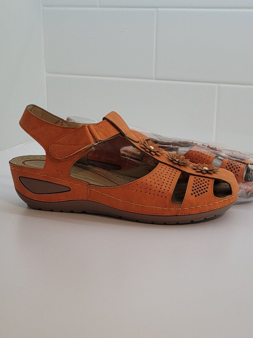 Orange Comfort Bed Women's Short Wedge Summer Sandals Size 11-12 New - Picture 5 of 7